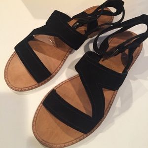 Vintage Havana ankle cuff sandals size 8.5. NWB